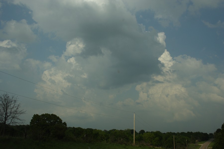 thunderstorm cumulonimbus_calvus : McAlester, Oklahoma, USA   9 May 2006