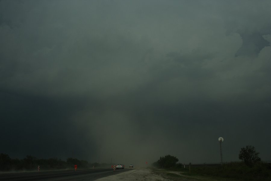 cumulonimbus thunderstorm_base : Del Rio, Texas, USA   14 May 2006