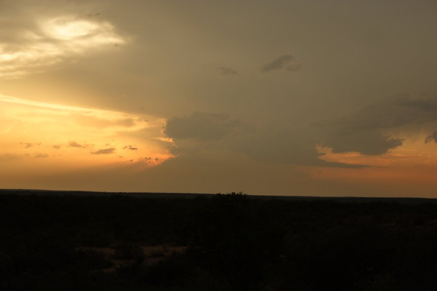 thunderstorm cumulonimbus_incus : Del Rio, Texas, USA   14 May 2006