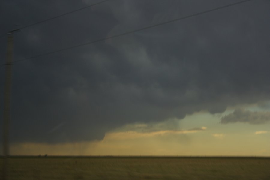 virga virga_pictures : NW of Guymon, Oklahoma, USA   21 May 2006