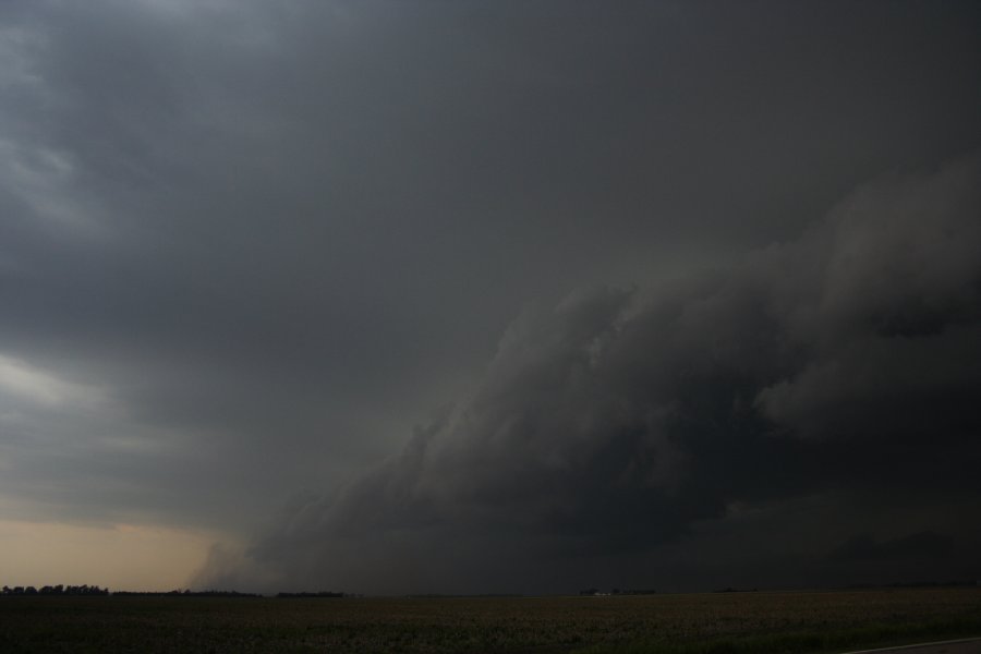 cumulonimbus thunderstorm_base : NE of Grand Island, Nebraska, USA   23 May 2006