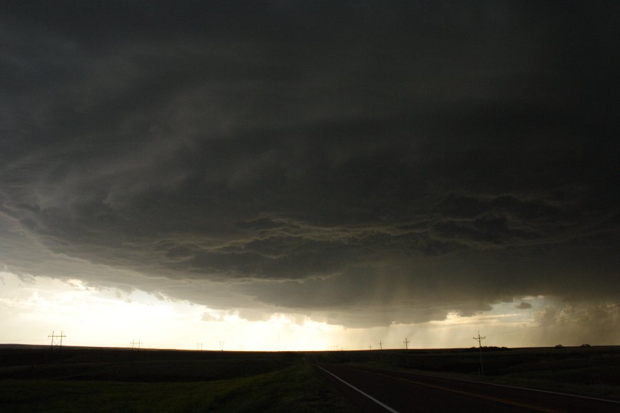 cumulonimbus supercell_thunderstorm : SW of Hoxie, Kansas, USA   26 May 2006