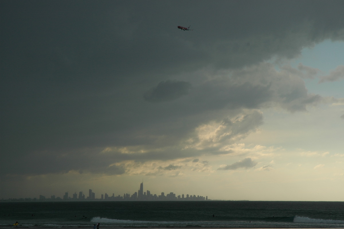 cumulonimbus thunderstorm_base : Currumbin, QLD   28 May 2006