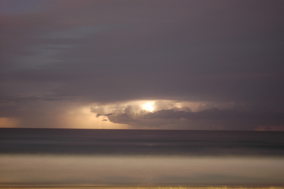 lightning lightning_bolts : Currumbin, QLD   28 May 2006