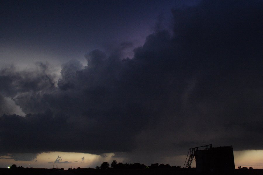 raincascade precipitation_cascade : SE of Kinsley, Kansas, USA   29 May 2006