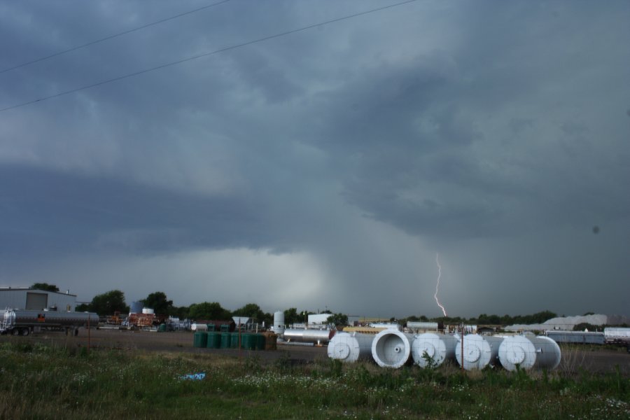 lightning lightning_bolts : near Sayre, Oklahoma, USA   30 May 2006