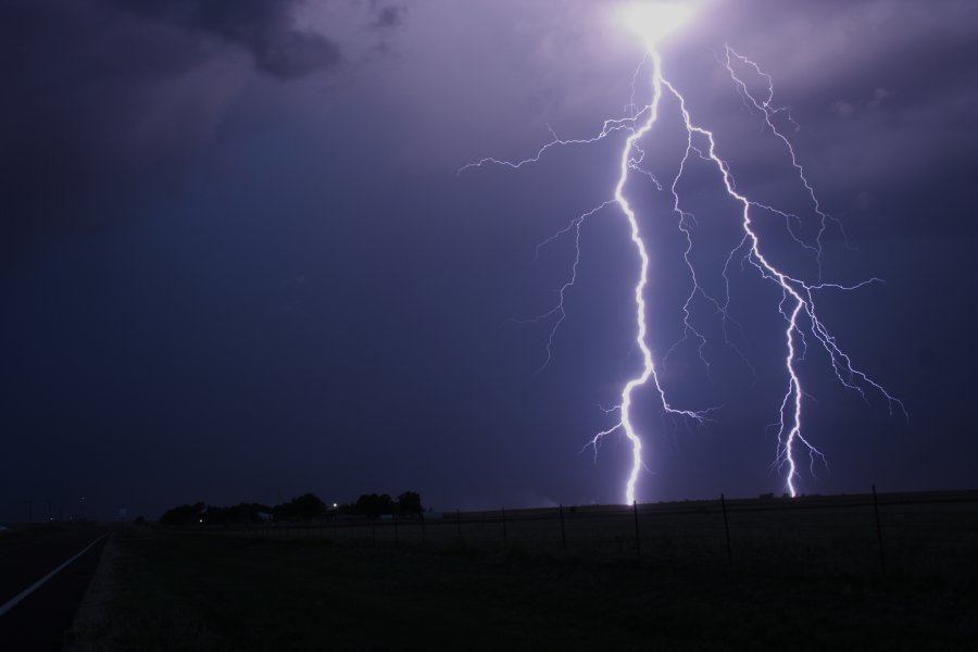 lightning lightning_bolts : near Mangum, Oklahoma, USA   30 May 2006