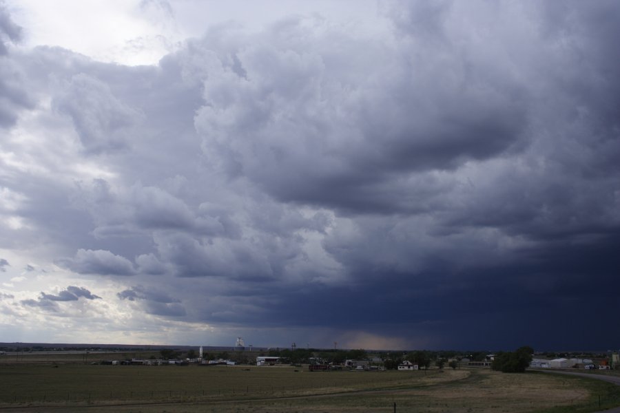 cumulonimbus thunderstorm_base : E of Limon, Colorado, USA   31 May 2006