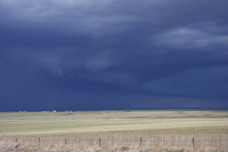 cumulonimbus thunderstorm_base : E of Limon, Colorado, USA   31 May 2006