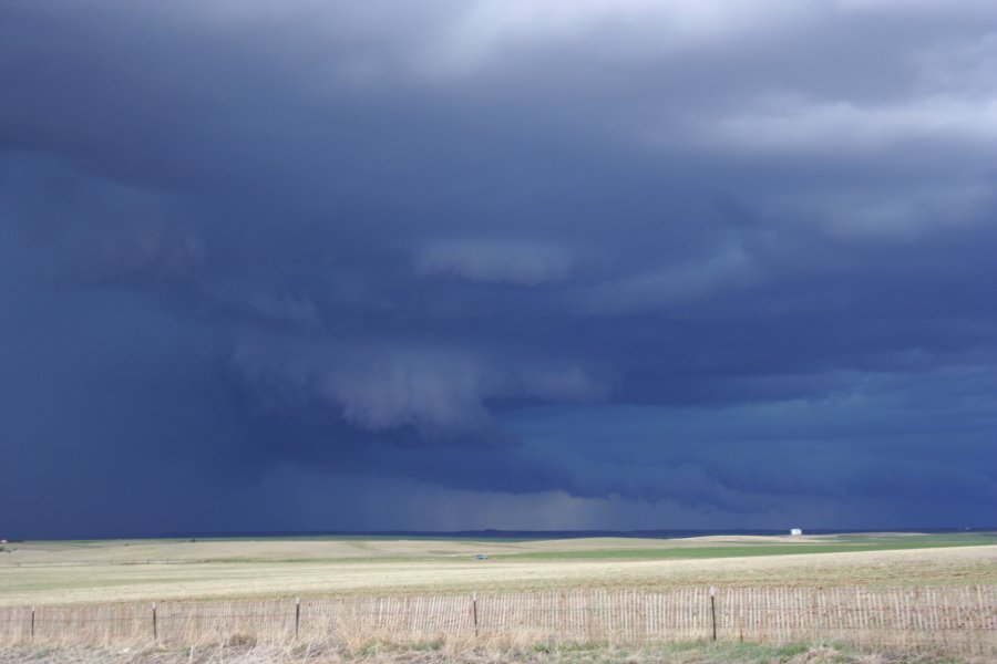 cumulonimbus supercell_thunderstorm : E of Limon, Colorado, USA   31 May 2006