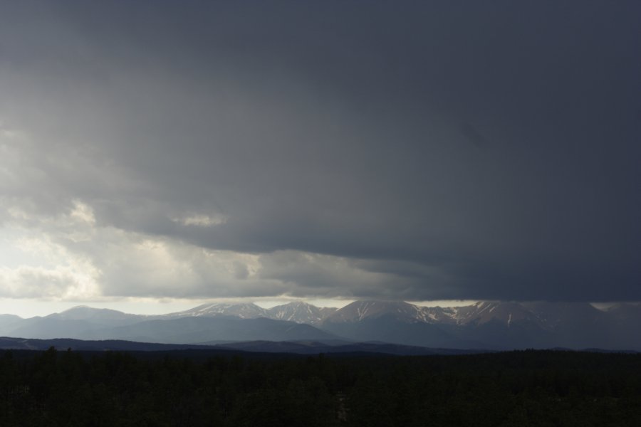 cumulonimbus thunderstorm_base : W of Raton, Colorado, USA   1 June 2006