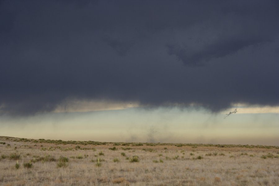 microburst micro_burst : N of Clayton, New Mexico, USA   2 June 2006