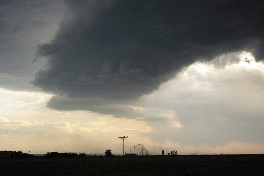 microburst micro_burst : SW of Burlington, NSW   5 June 2006