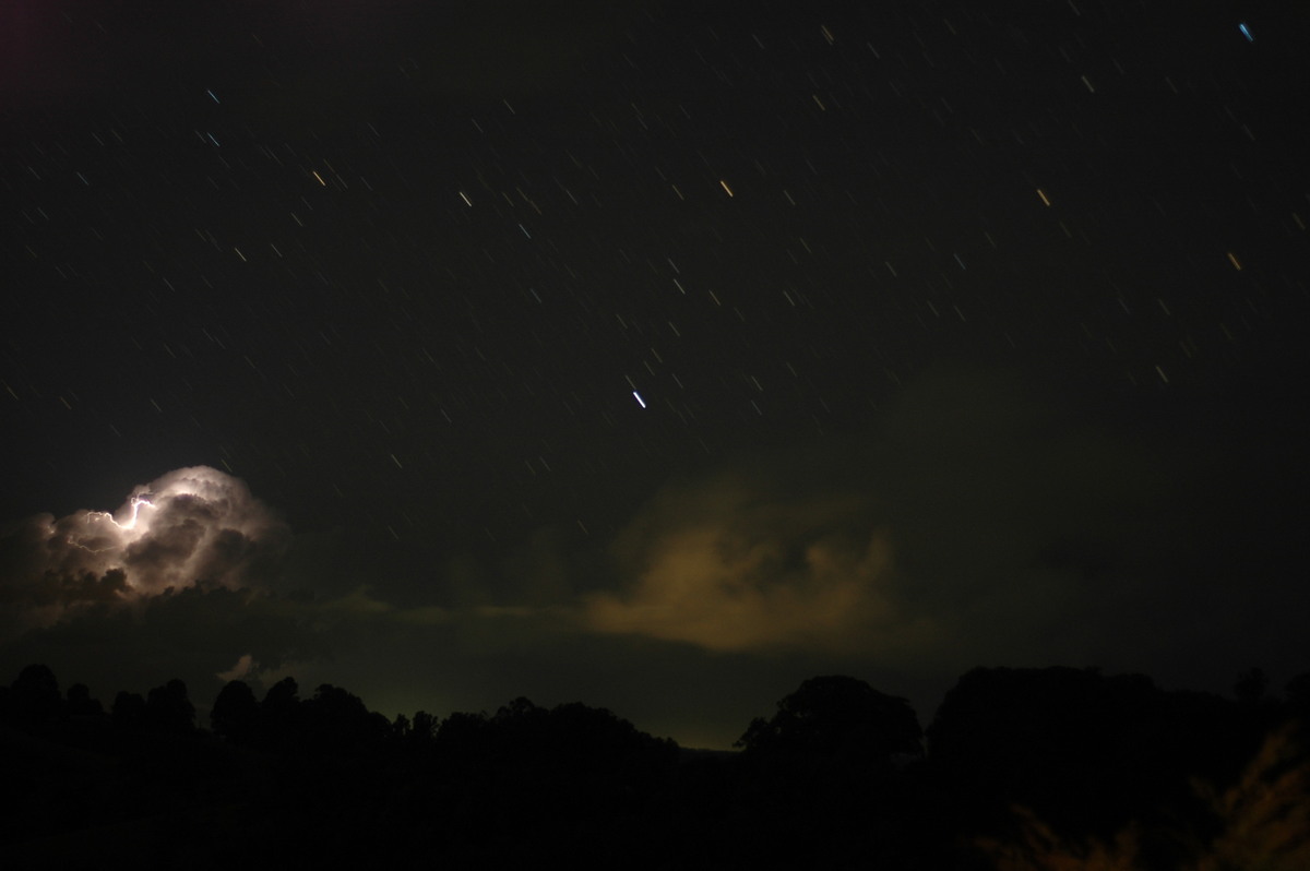 lightning lightning_bolts : McLeans Ridges, NSW   6 June 2006