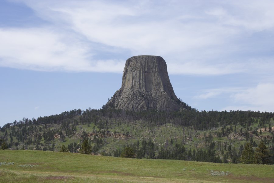 cirrostratus cirrostratus_cloud : Devils Tower, Wyoming, USA   8 June 2006