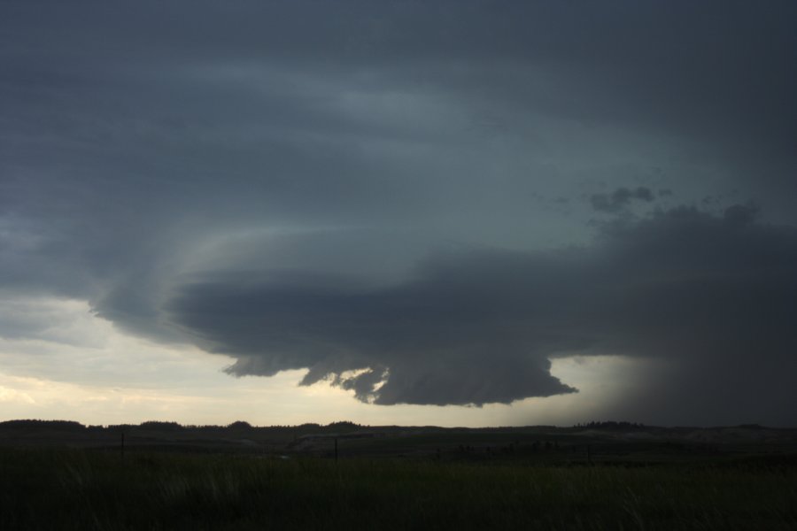 wallcloud thunderstorm_wall_cloud : E of Billings, Montana, USA   8 June 2006