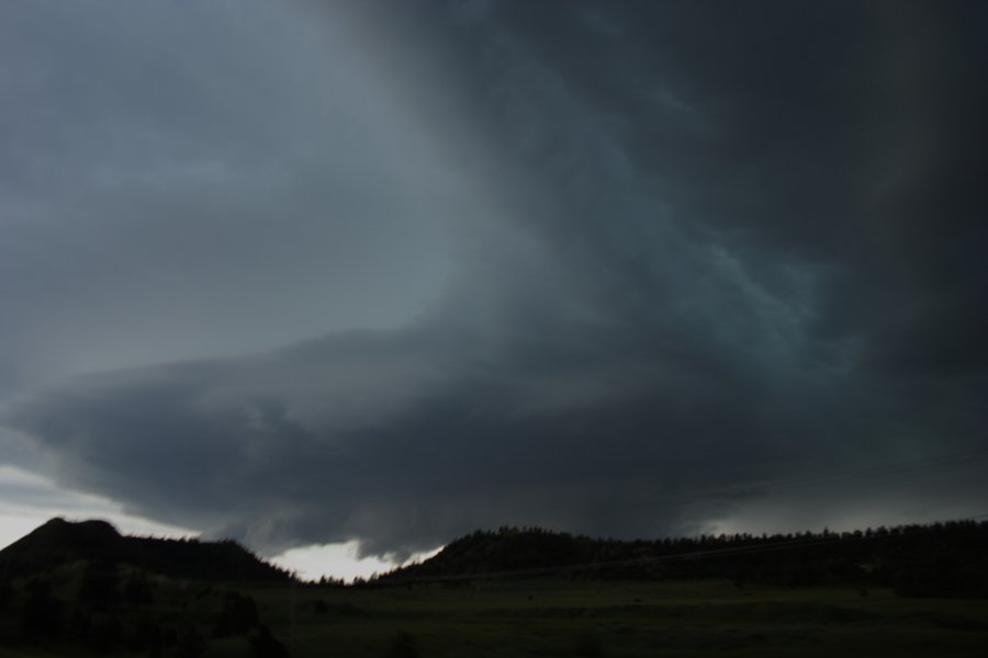 wallcloud thunderstorm_wall_cloud : E of Billings, Montana, USA   8 June 2006