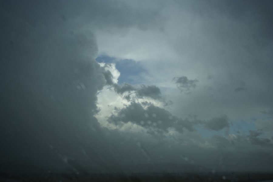 thunderstorm cumulonimbus_incus : S of Newcastle, Wyoming, USA   9 June 2006