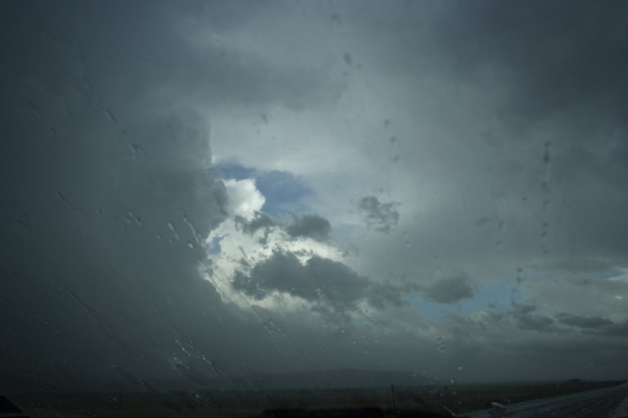 thunderstorm cumulonimbus_incus : S of Newcastle, Wyoming, USA   9 June 2006