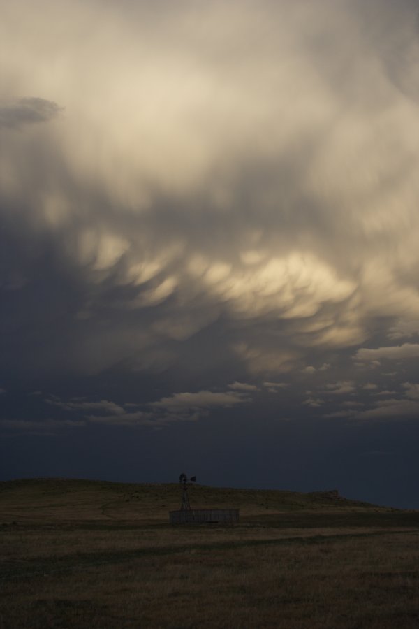 mammatus mammatus_cloud : Scottsbluff, Nebraska, USA   9 June 2006