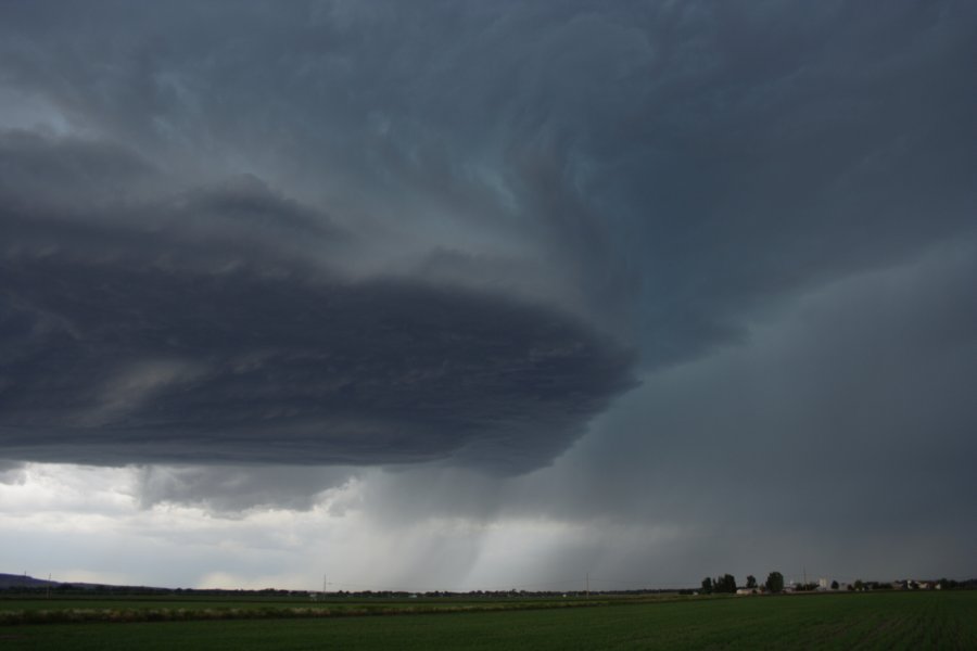 cumulonimbus thunderstorm_base : Scottsbluff, Nebraska, USA   10 June 2006