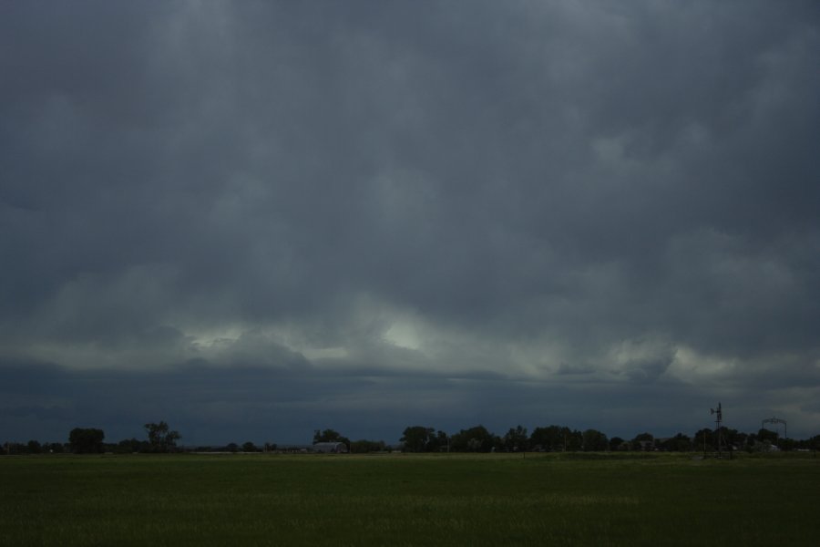 cumulonimbus thunderstorm_base : SE of Authur, Nebraska, USA   10 June 2006