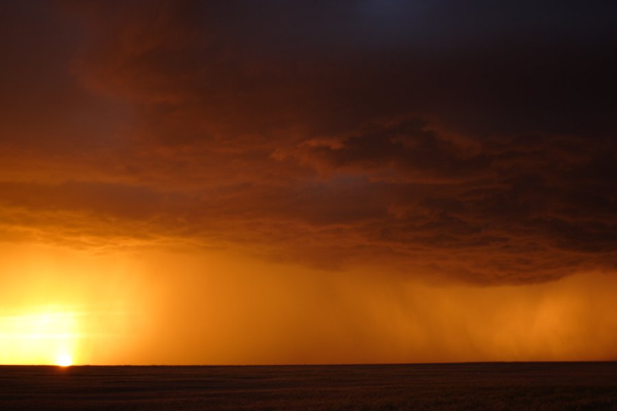 cumulonimbus thunderstorm_base : S of Fort Morgan, Colorado, USA   11 June 2006