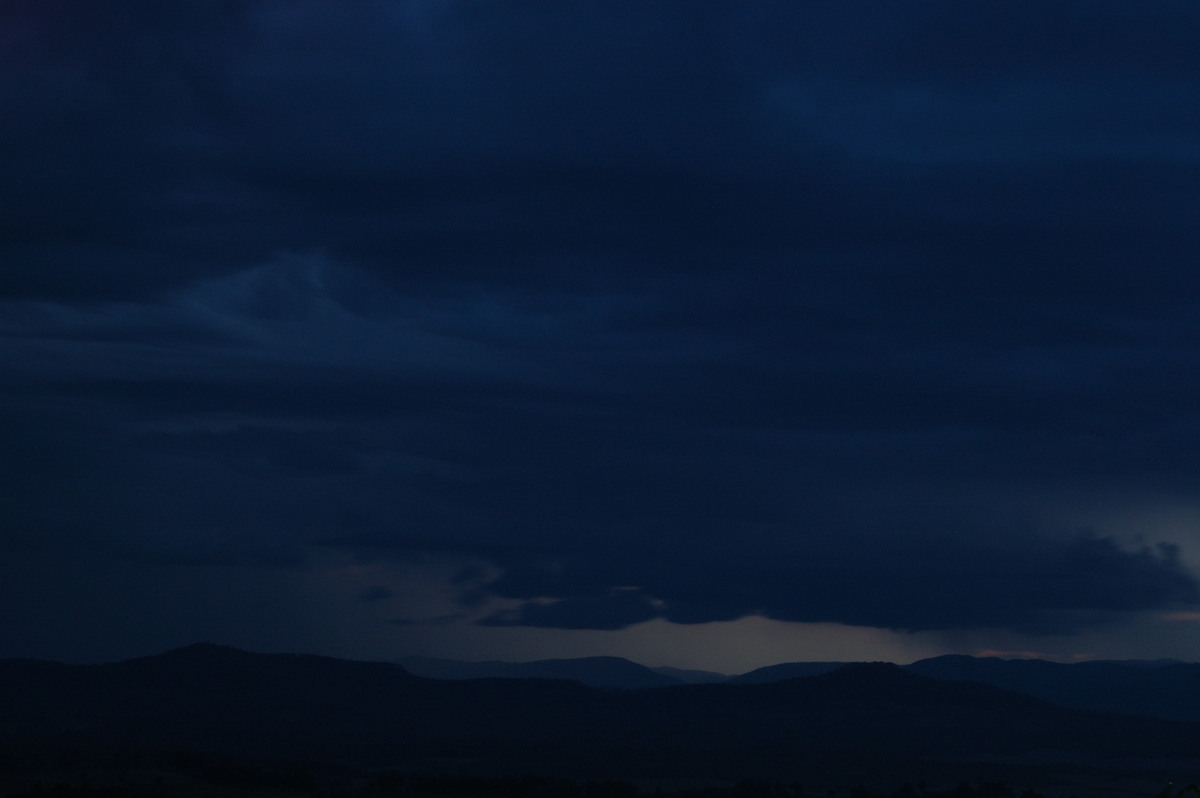 cumulonimbus thunderstorm_base : Mallanganee NSW   19 October 2006