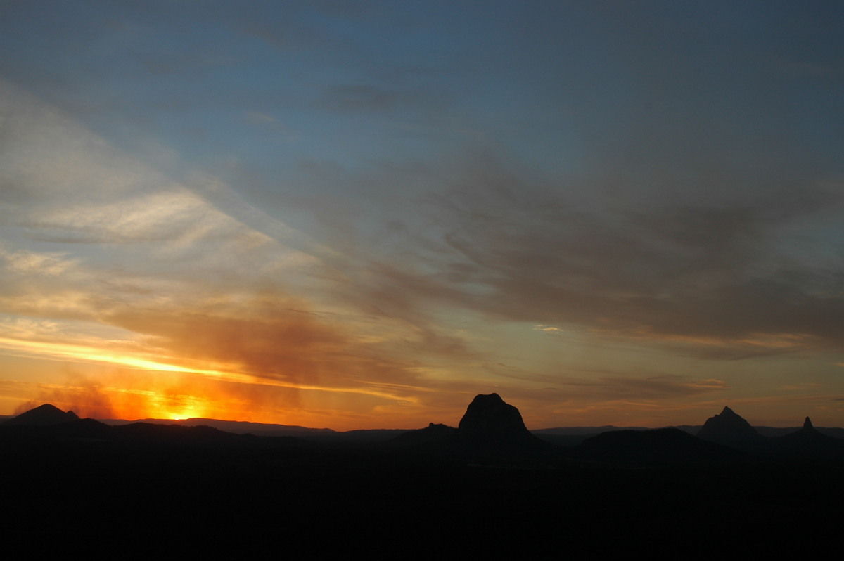 sunset sunset_pictures : Glasshouse Mountains, QLD   28 October 2006