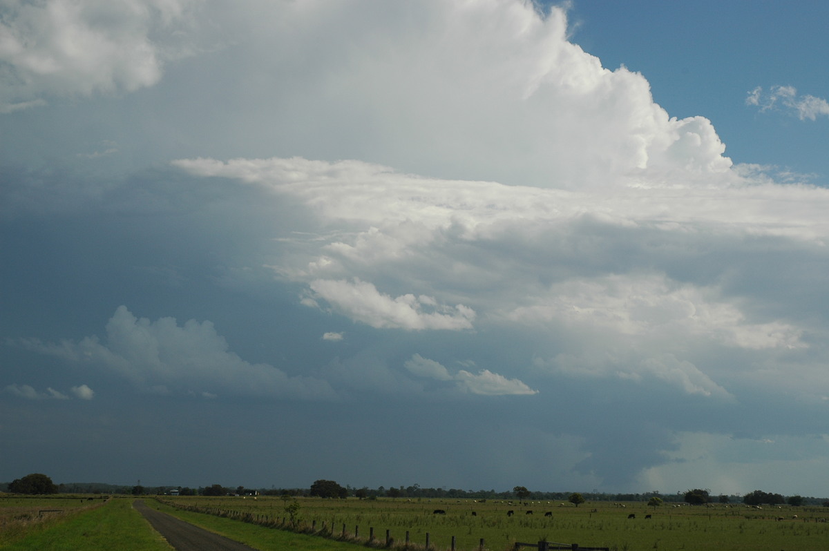 thunderstorm cumulonimbus_incus : McKees Hill, NSW   1 November 2006