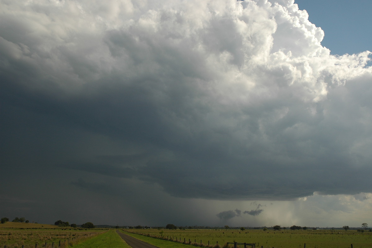 cumulonimbus thunderstorm_base : McKees Hill, NSW   1 November 2006