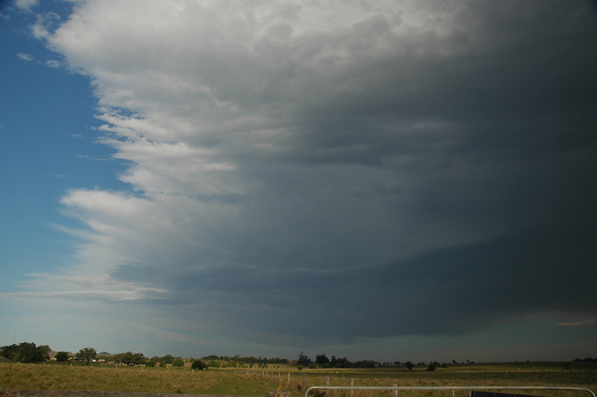 anvil thunderstorm_anvils : McKees Hill, NSW   1 November 2006