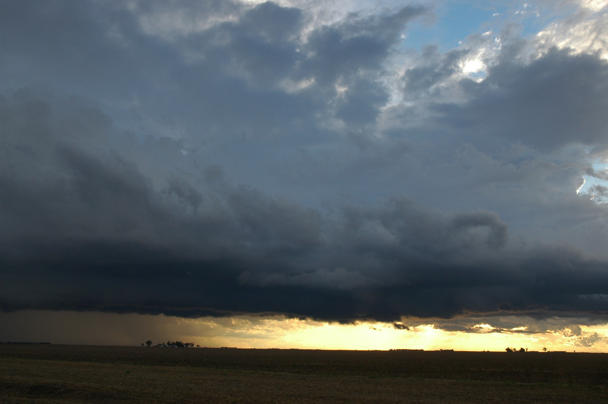 shelfcloud shelf_cloud : SE of Dalby, QLD   4 November 2006