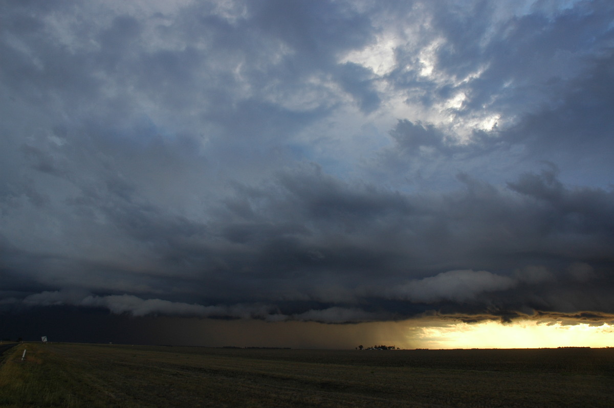 shelfcloud shelf_cloud : SE of Dalby, QLD   4 November 2006