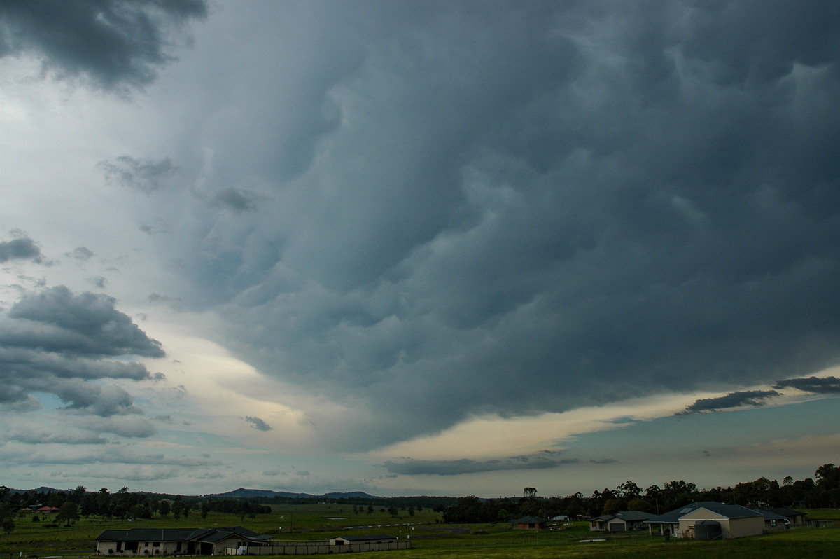 cumulonimbus supercell_thunderstorm : N of Casino, NSW   8 November 2006