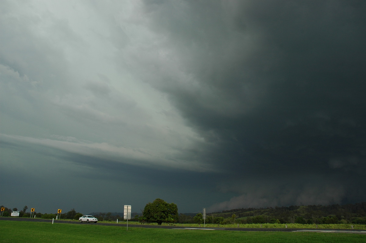 wallcloud thunderstorm_wall_cloud : Wiangaree, NSW   8 November 2006