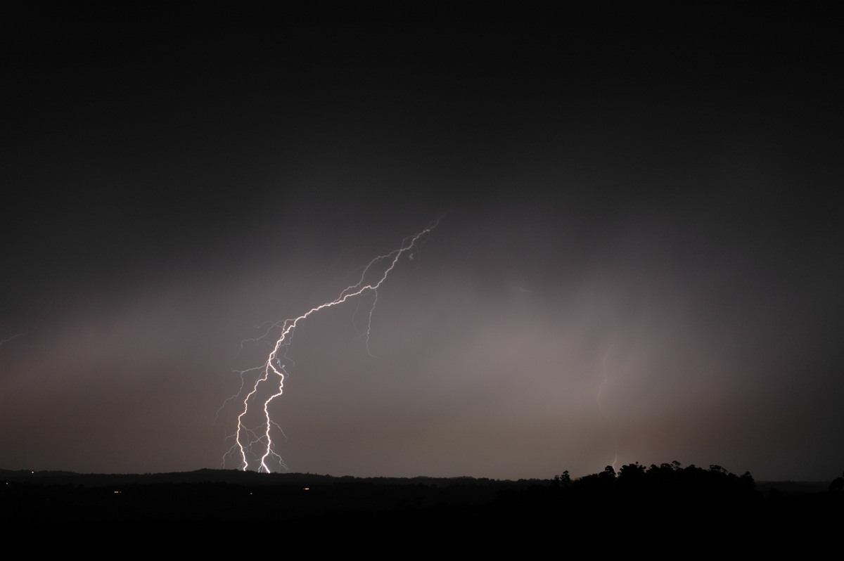 lightning lightning_bolts : McLeans Ridges, NSW   13 November 2006