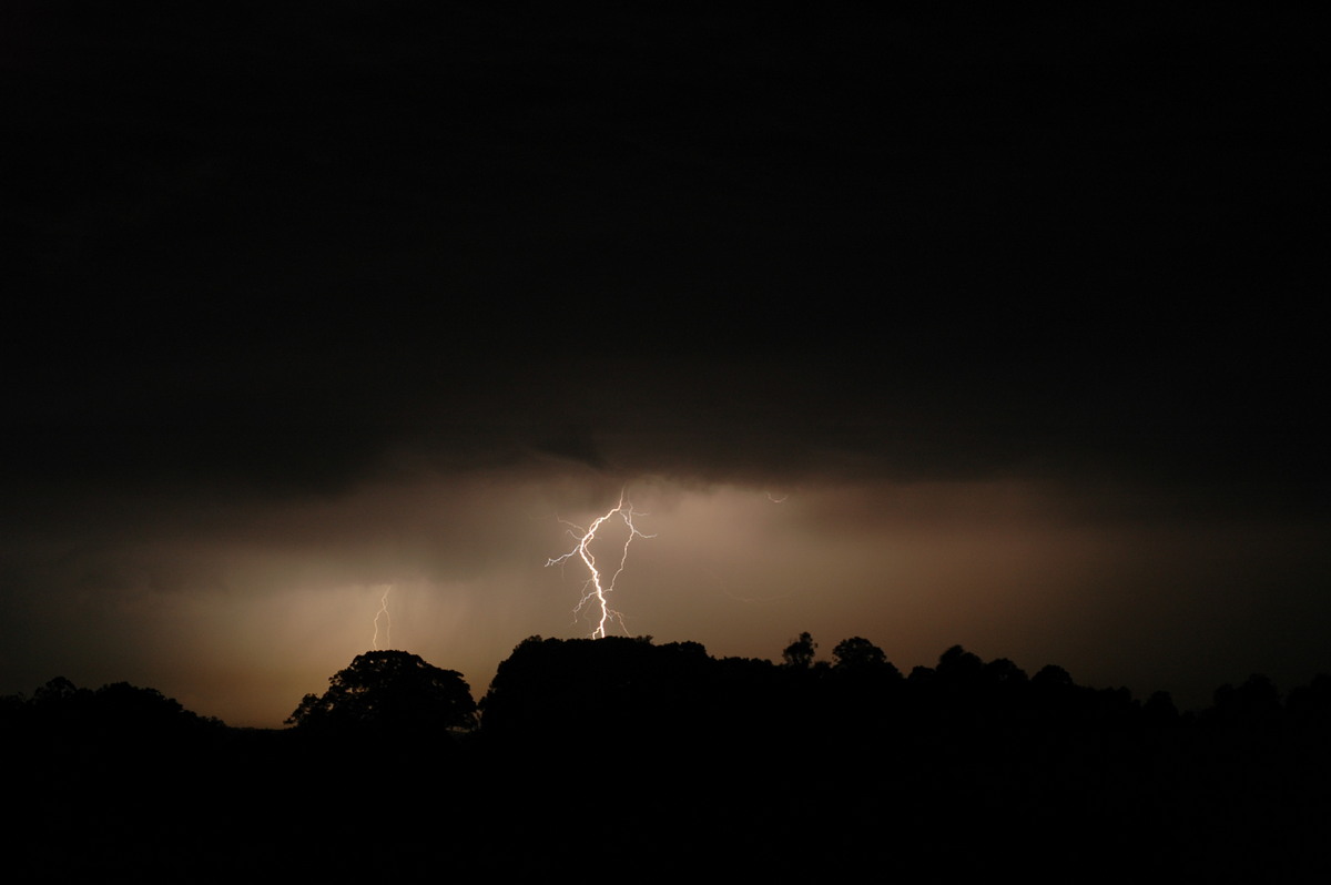 lightning lightning_bolts : McLeans Ridges, NSW   13 November 2006