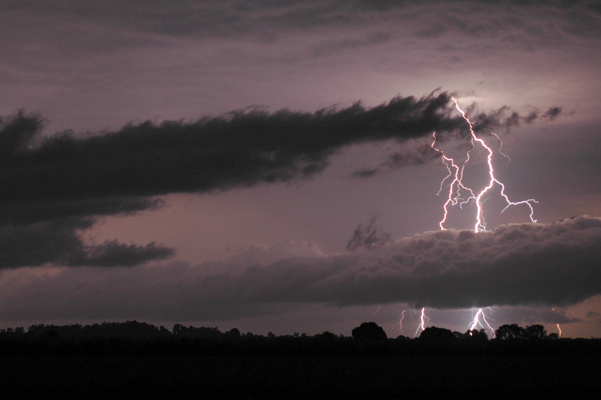 lightning lightning_bolts : near Coraki, NSW   26 November 2006