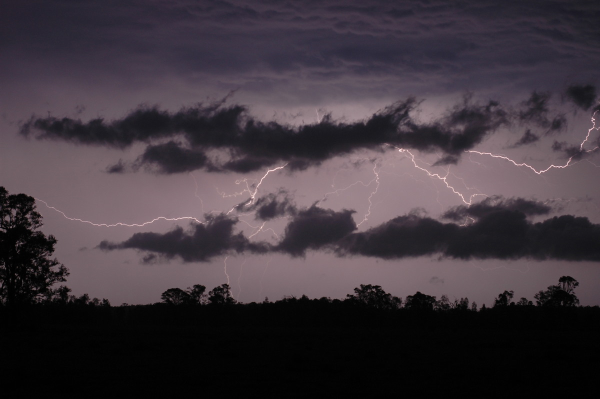 lightning lightning_bolts : near Coraki, NSW   26 November 2006