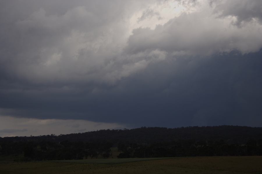 cumulonimbus thunderstorm_base : E of Guyra, NSW   27 November 2006