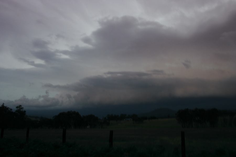 shelfcloud shelf_cloud : 20km S of Tenterfield, NSW   27 November 2006