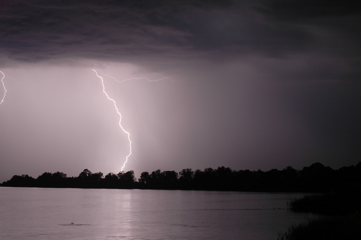 lightning lightning_bolts : Lawrence, NSW   28 November 2006