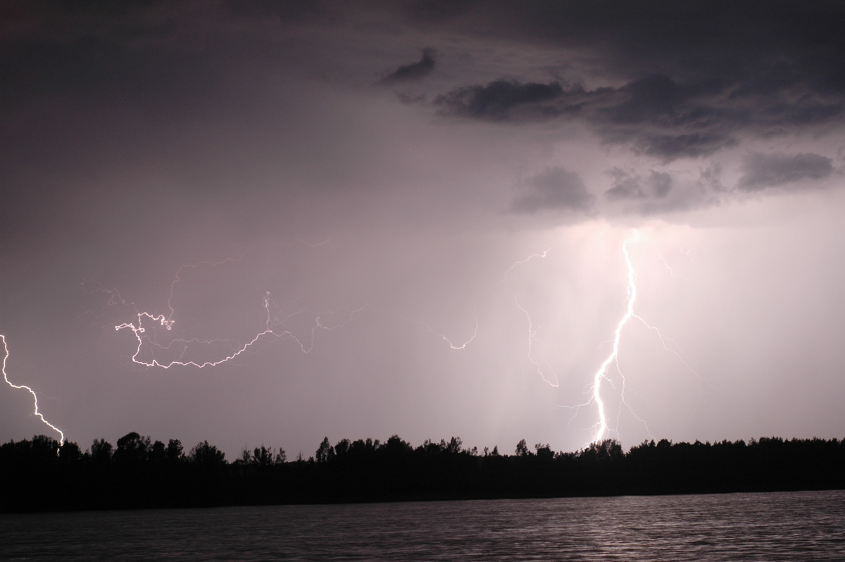 lightning lightning_bolts : Lawrence, NSW   28 November 2006