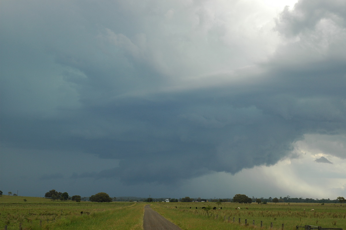 wallcloud thunderstorm_wall_cloud : McKees Hill, NSW   14 December 2006