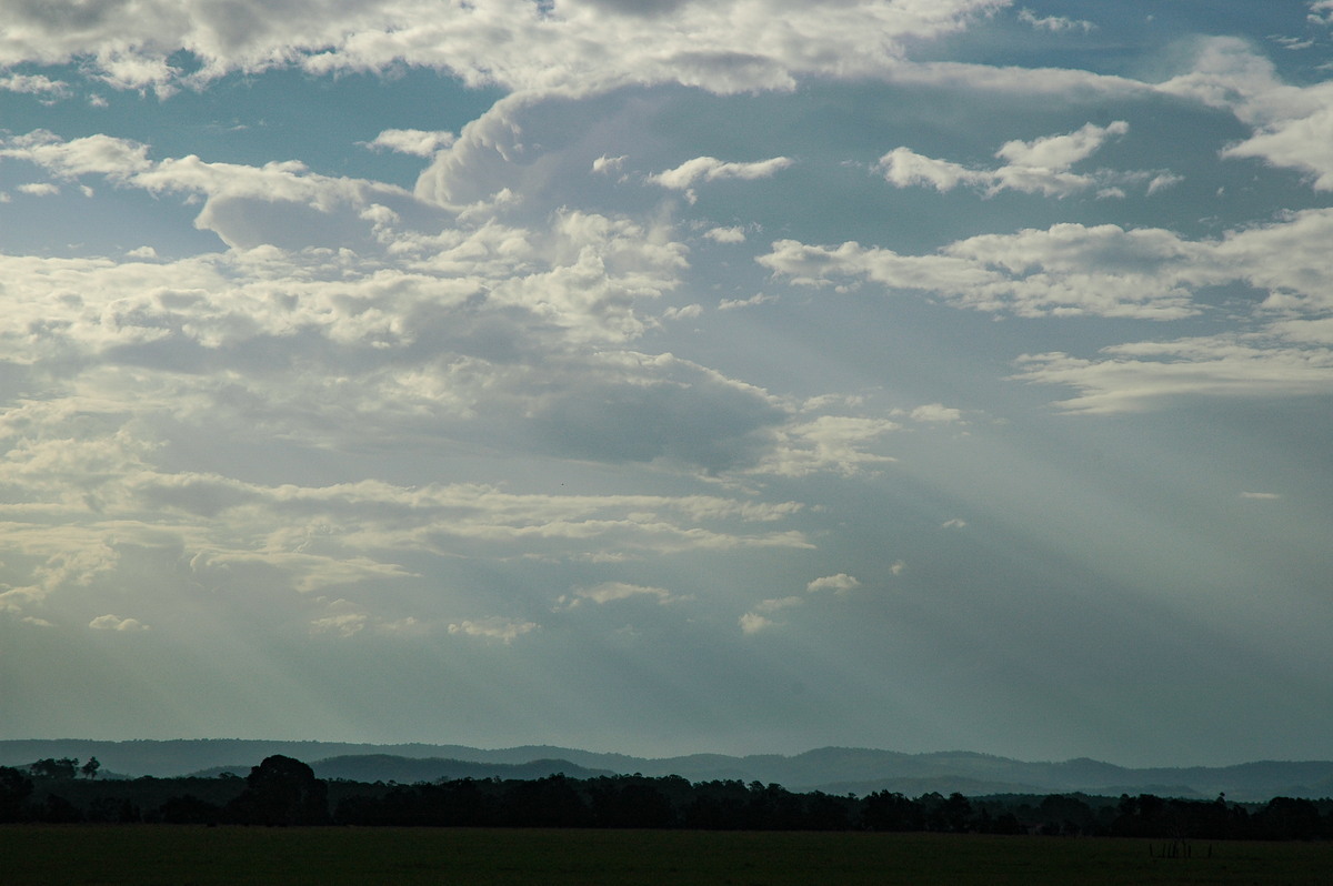 thunderstorm cumulonimbus_incus : N of Casino, NSW   15 December 2006