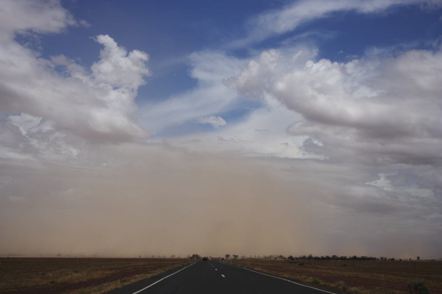 microburst micro_burst : ~20km N of Barringun, NSW   2 January 2007