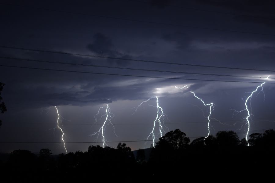 lightning lightning_bolts : E of Muswellbrook, NSW   12 January 2007