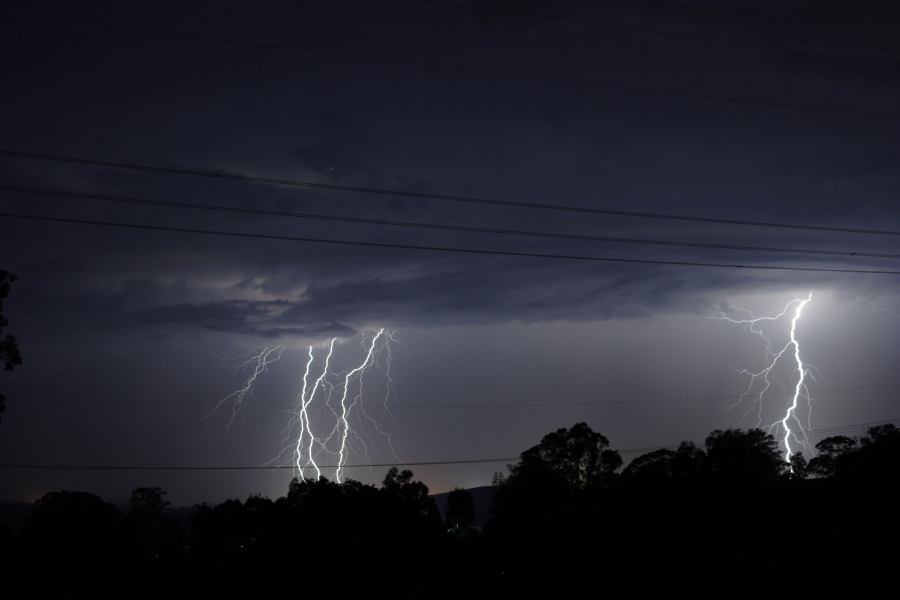 lightning lightning_bolts : E of Muswellbrook, NSW   12 January 2007