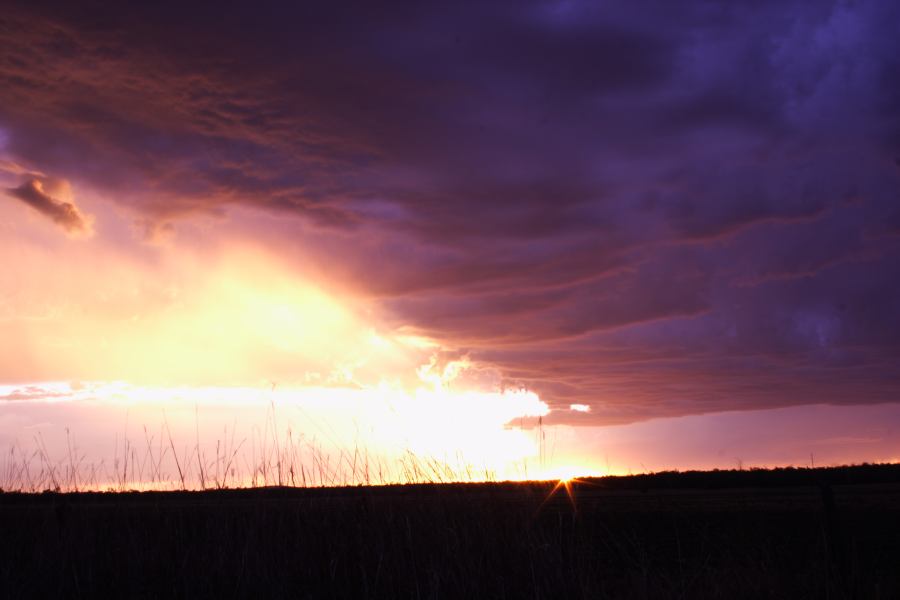 sunset sunset_pictures : ~ 40km N of Inglewood, QLD   13 January 2007